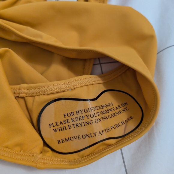 Andrea Iyamah Tiaca One-piece Swimsuit Cut-out Sunshine Yellow size M - Picture 4 of 11